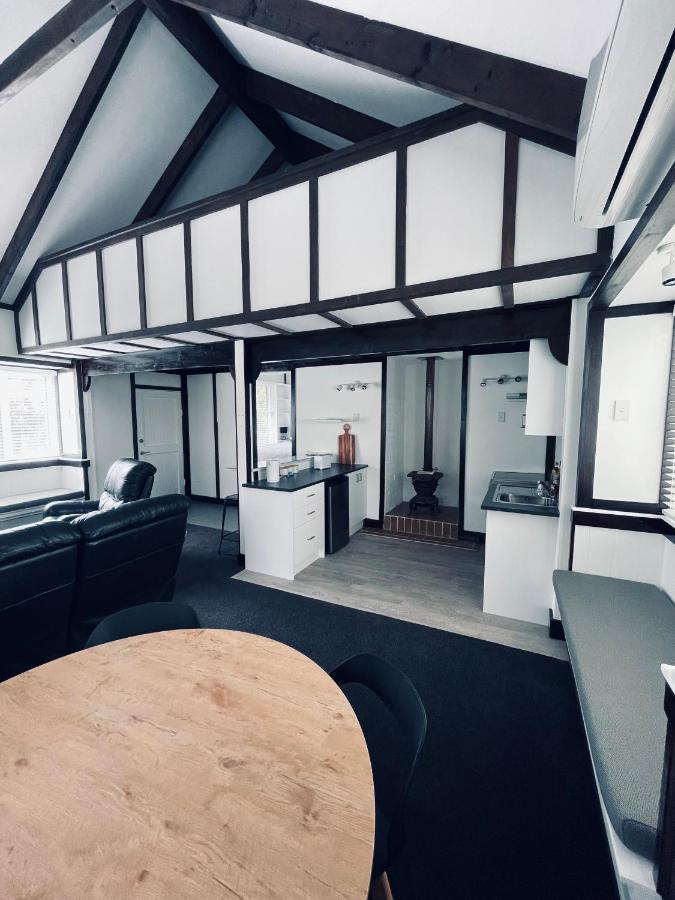 Experience Heritage, Live Modern Upper Hutt Extérieur photo